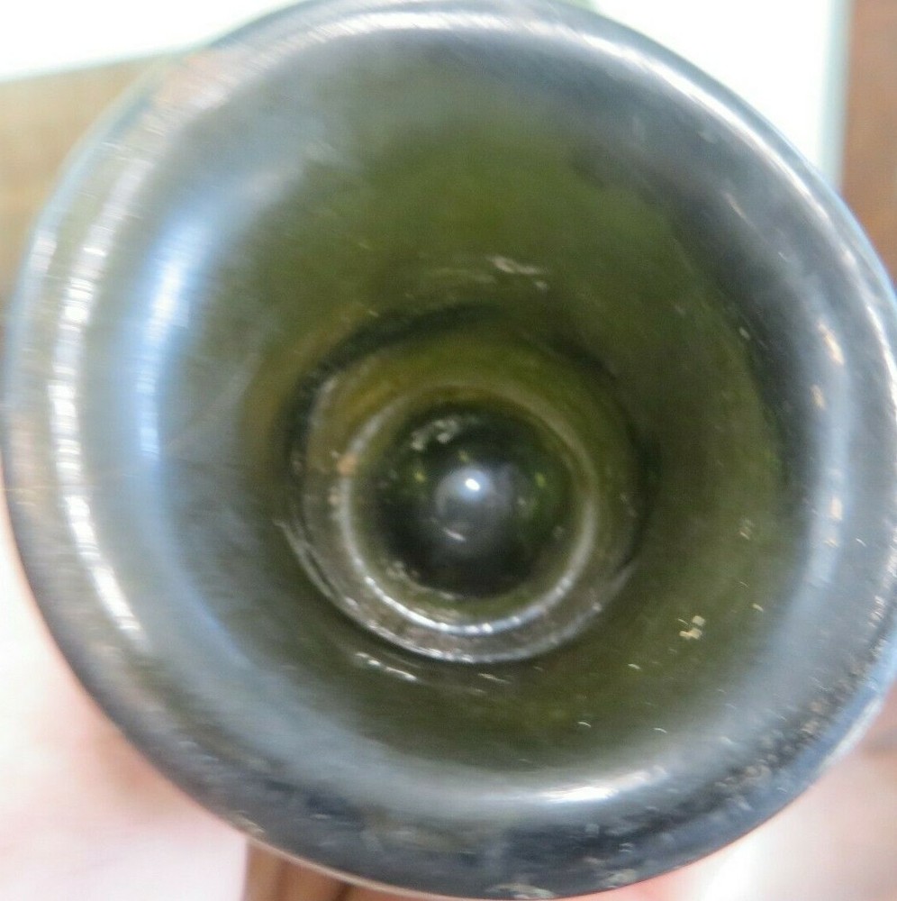 GREEN ANTIQUE BOTTLE DEEP PONTAIL