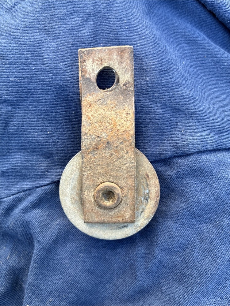 1 1/2” Split Bracket Pulleys  (12 Pack)