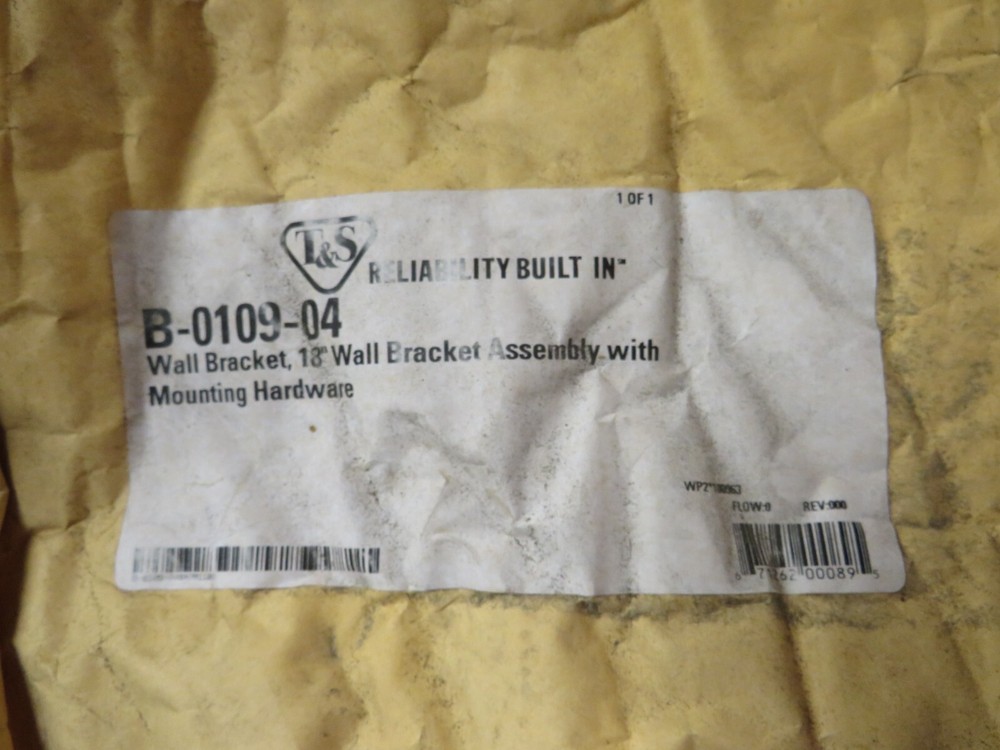 T&S Brass - B-0109-04 - 18 in Wall Bracket