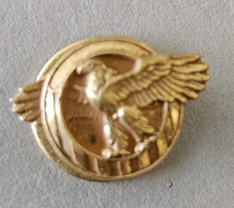 World War II Honorable Discharge "Ruptured Duck" Lapel Pin