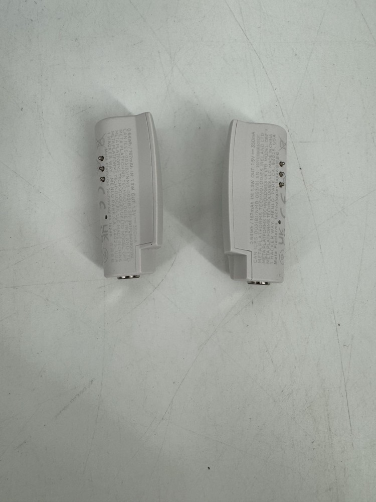 Meta Quest Compact Charging Dock Compatible with Quest 3/3s Complete