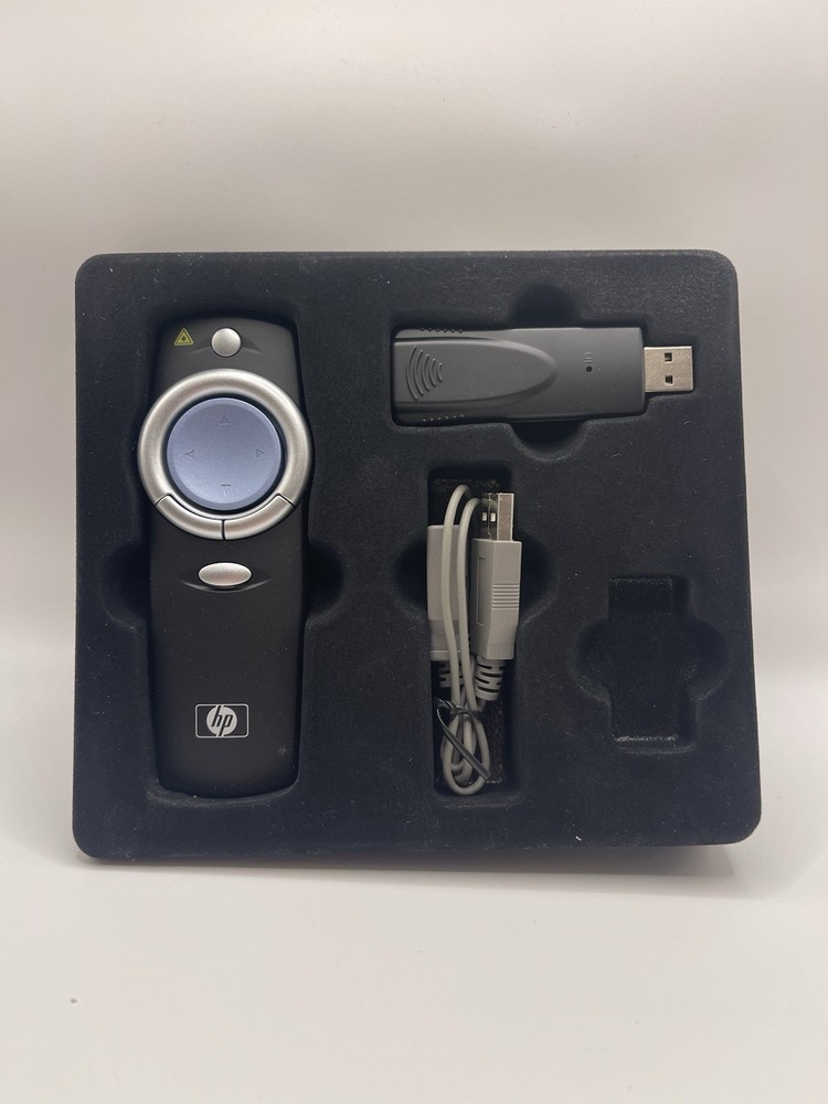 Targus Model PAUM30 Wireless Presenter Remote Control w/ Laser Pointer & USB