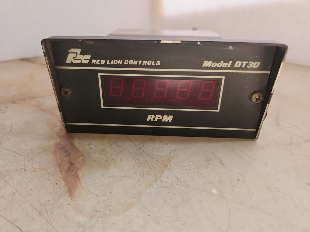 RED LION CONTROLS DT3D0 TACHOMETER