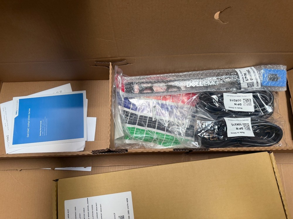 Dell VxRail E560F Server – Open Box / New – Dual Intel Xeon Gold 6258R – 10× SFF