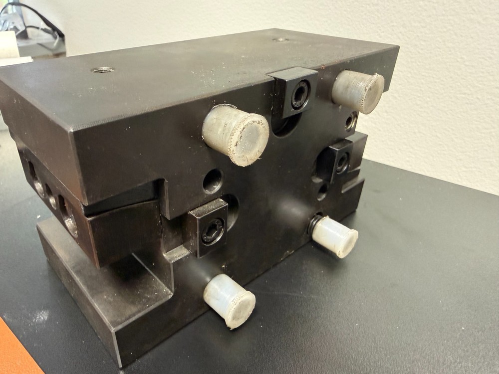 Haas BMT65 1" OD Static Tool Holder – BMT65OD-1T