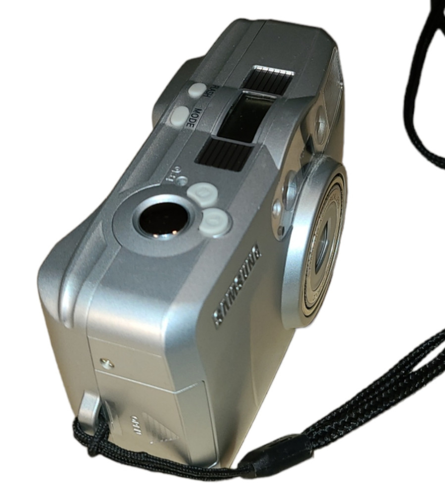Samsung Maxima Zoom 80 GLM 35mm camera