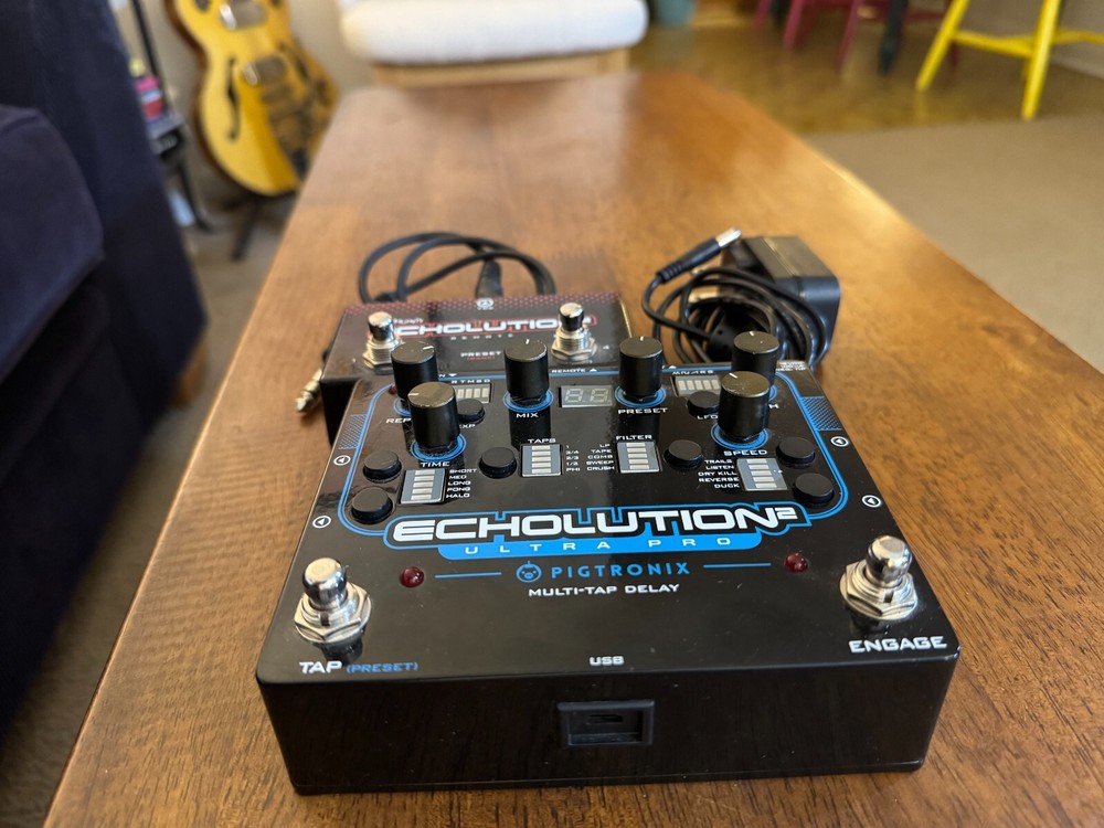 Pigtronix Echolution2 Ultra Pro Multi-Tap Delay Guitar Effect Pedal & Remote