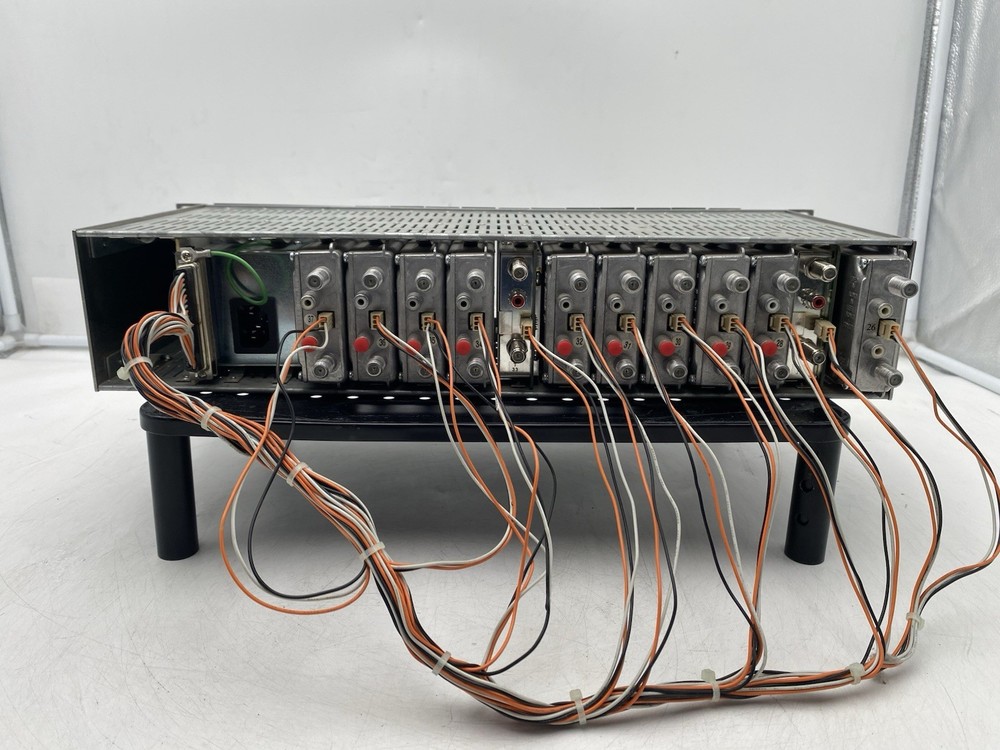 Blonder Tongue Labs MIRC-12(V) Modulator Chassis w/ Modules Read Description