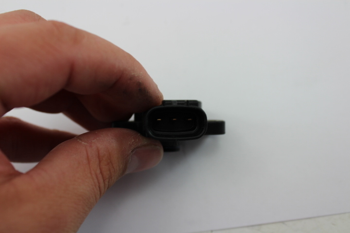 TRIUMPH SPEED FOUR & TT600 TPS SENSOR - THROTTLE POSITION SENSOR - *GOOD*