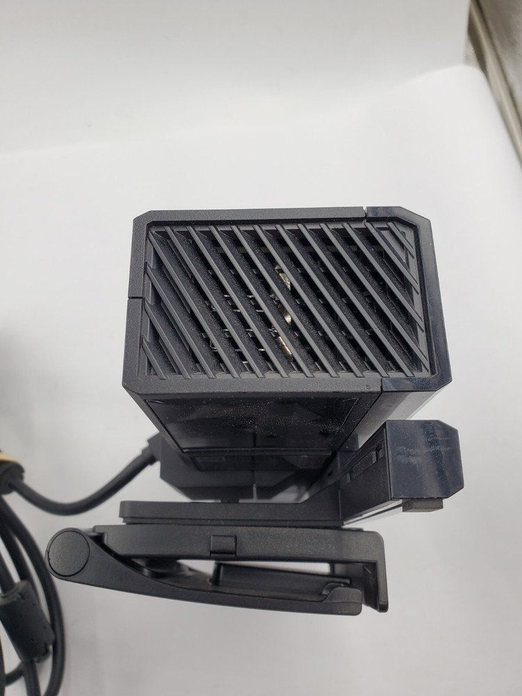 Microsoft Xbox One Kinect Sensor 1520 Genuine Motion Sensor Bar TV Mount Bundle