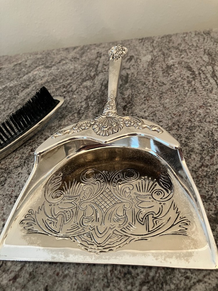 SILVER VICTORIAN TABLE CRUMB CLEANING SET, VINTAGE