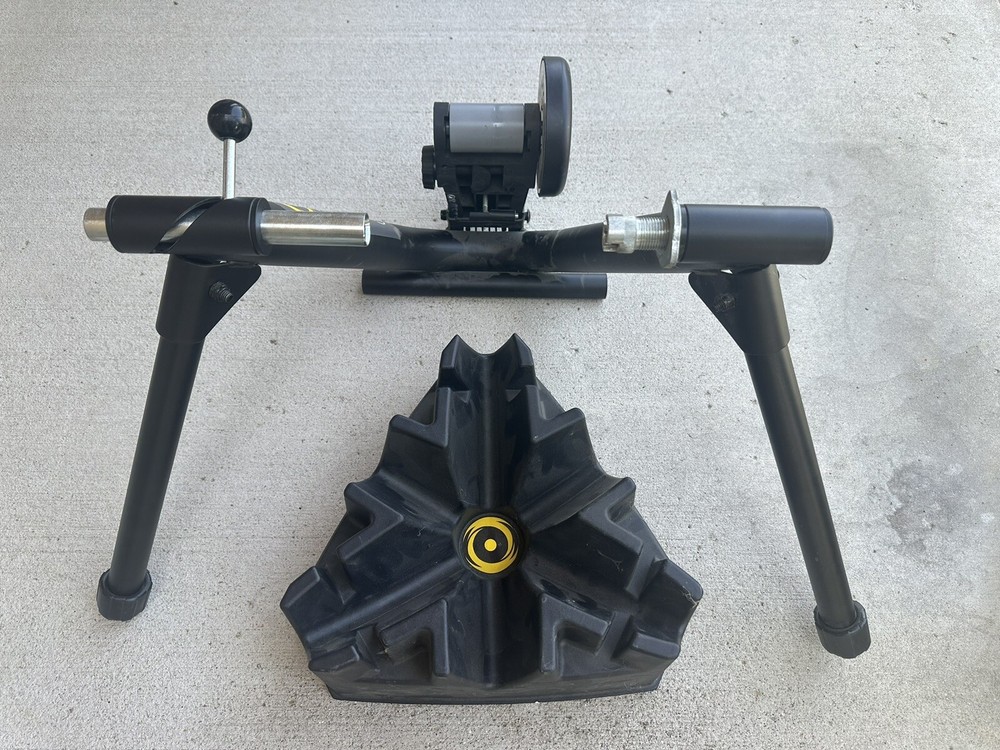 CycleOps Mag Trainer With Riser Block