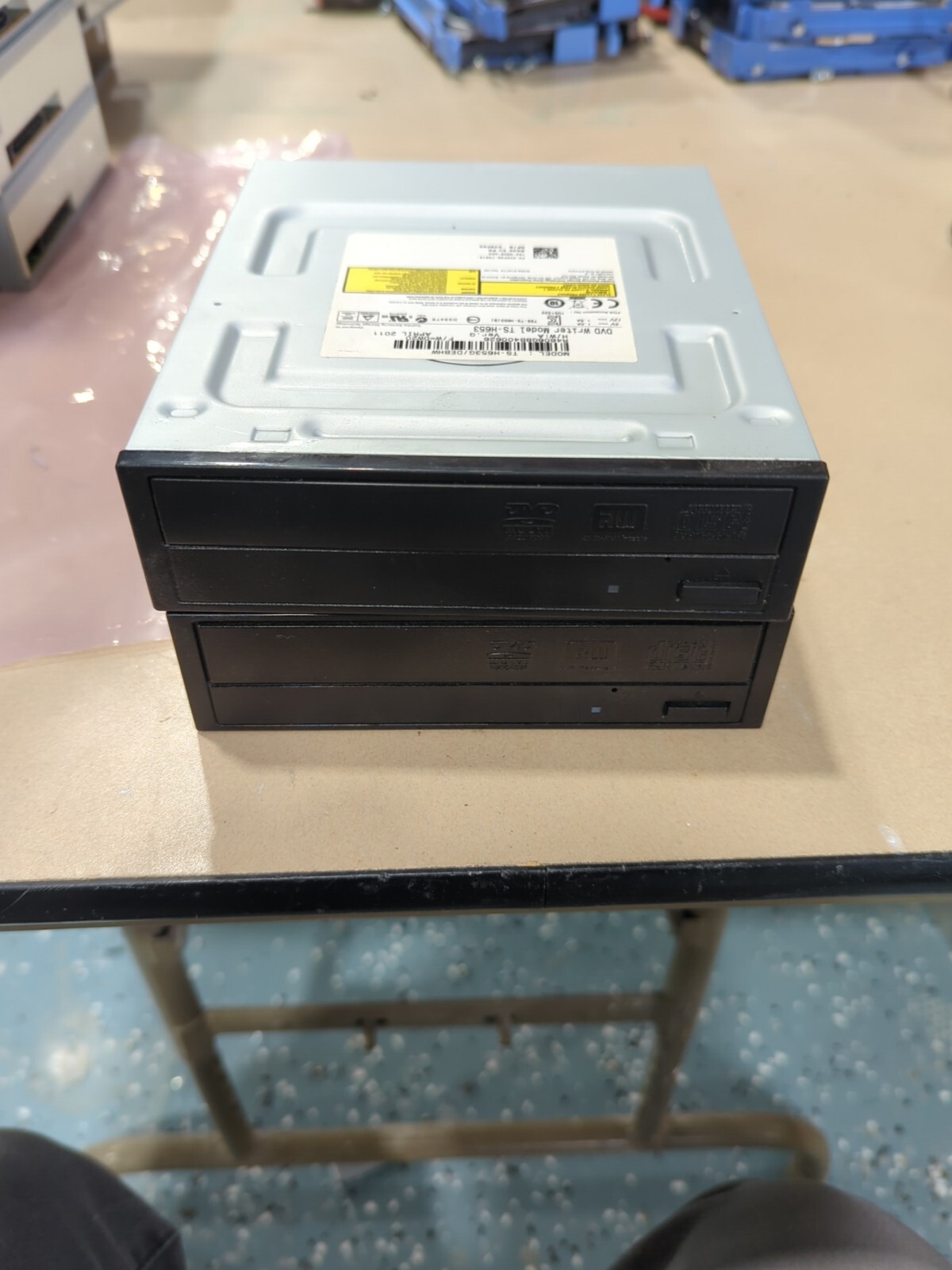 Lots of 2-DVDRW SATA Drive DVD CD RW Drive Burner For Internal Desktop Computer