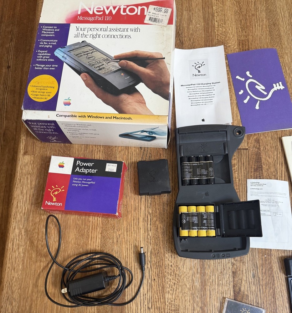 Apple Newton MessagePad 110 working - Includes original box, materials + Extras