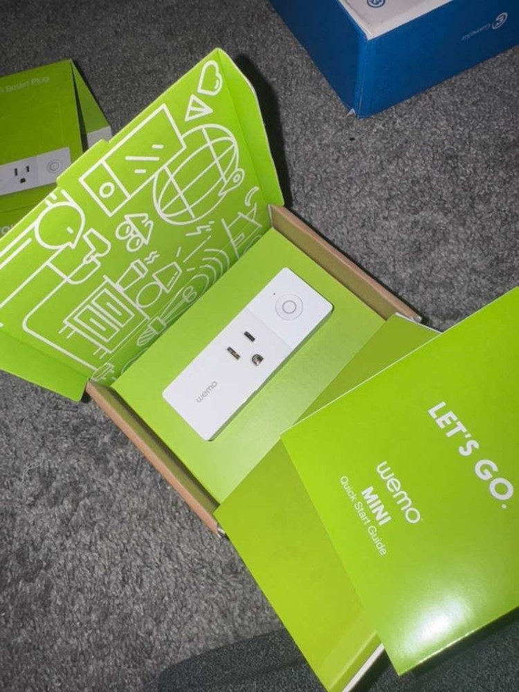 WeMo WiFi Enabled Mini Smart Plug - White open box