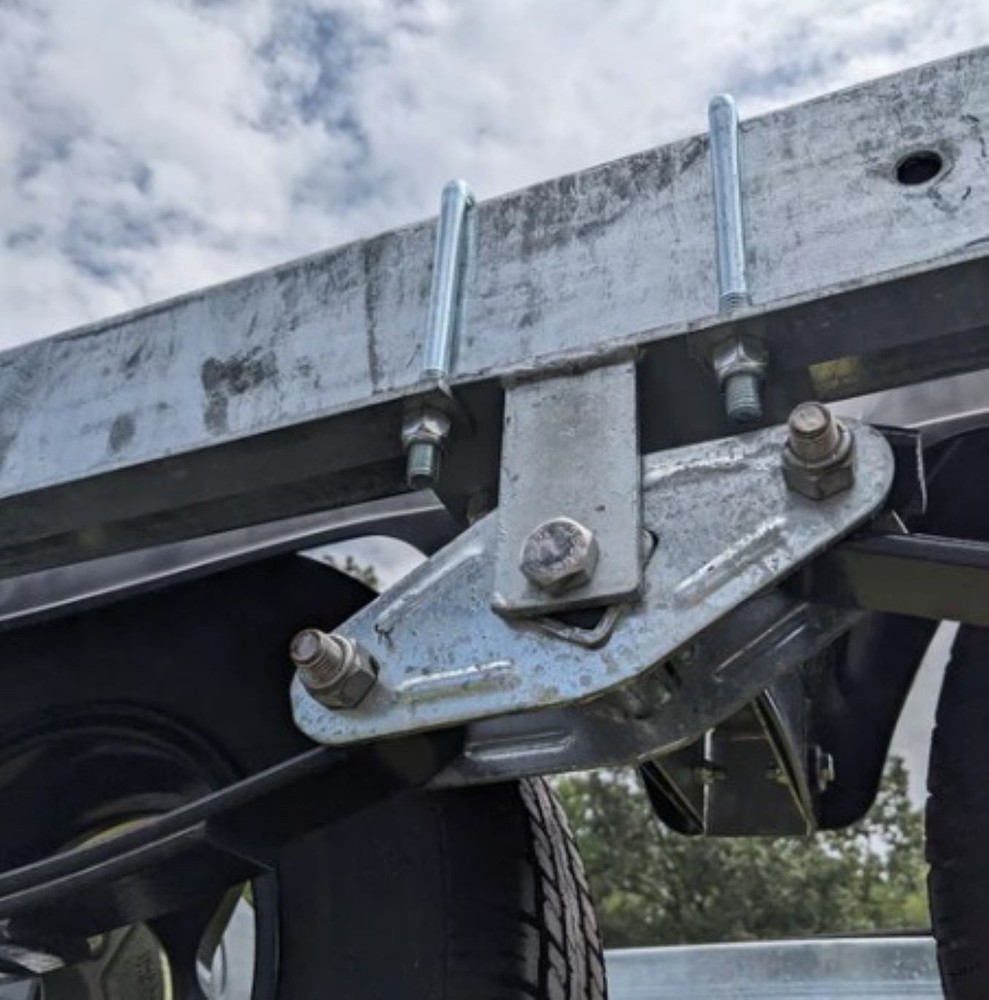 EZ Loader Boat Trailer Equalizer Shackle Hanger Bracket Tandem Axle 2" Frame