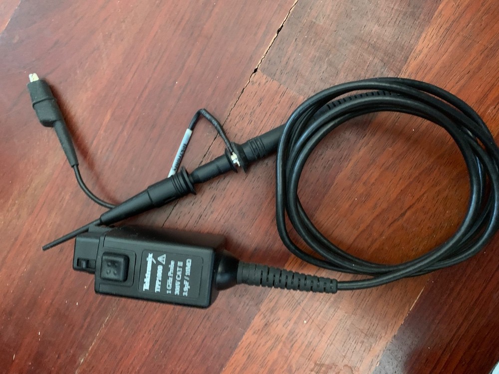 Tektronix TPP1000 1ghz oscilloscope probe...