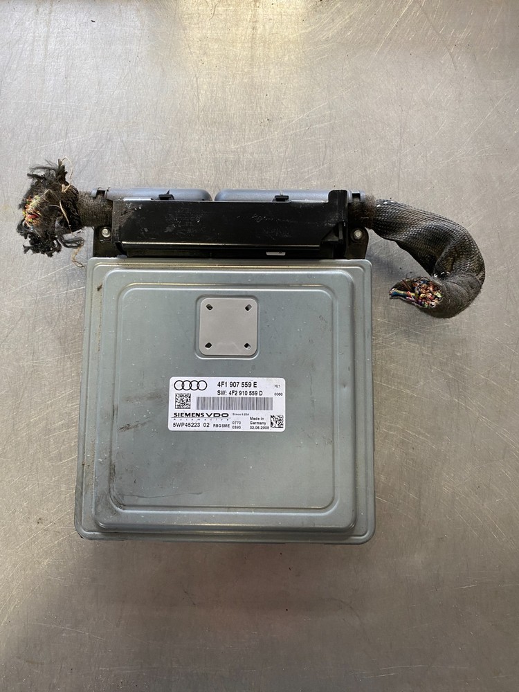2005 - 2008 Audi A6 Engine Control Computer ECM ECU - 4F1907559E, 4F2910559D OEM