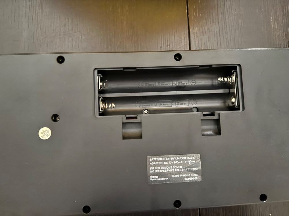 Rhythmic 6 Portable Keyboard Squarewave Synth Drum Machine Retro Analog Lofi