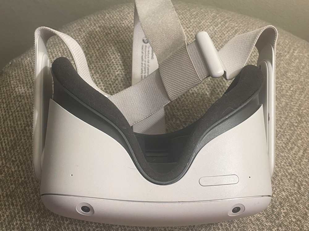 Meta Oculus Quest 2 VR Headset VR Headset Only No Controllers Tested **Read
