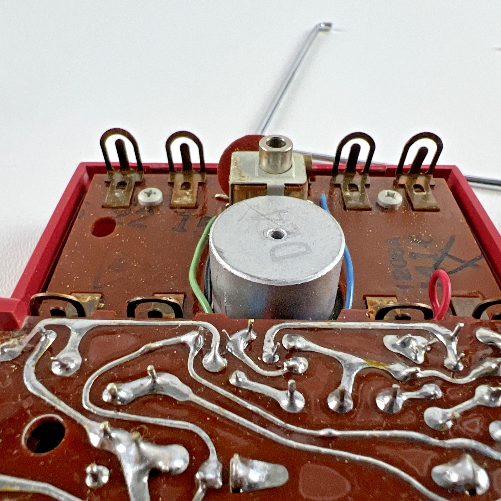 RCA Victor Model 1-RG-33 AM Transistor Radio - Superheterodyne, Kind of Working