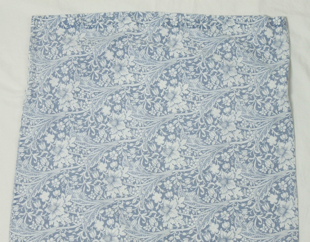 Vintage Blue White Flower Pattern Pillow Case