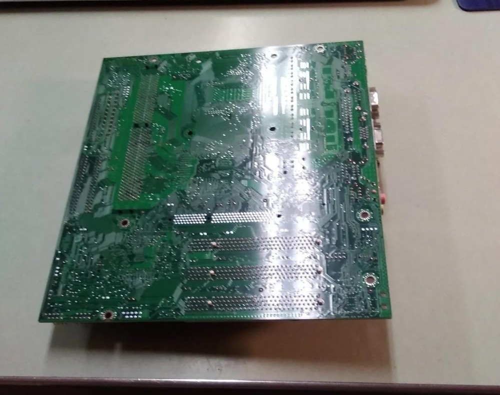 Socket 478 Desktop System Board C44832-104 E210882 CPU SL6VV