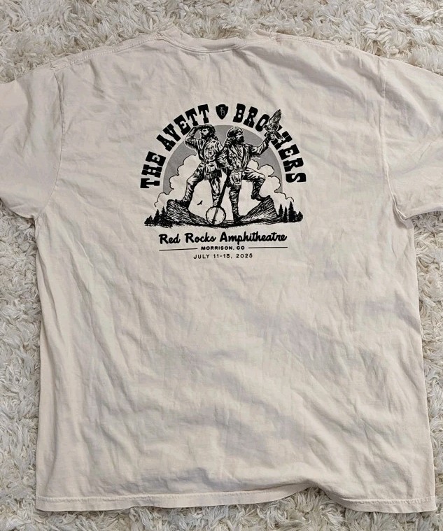 Avett Brothers Red Rocks Concert Tee 2XL