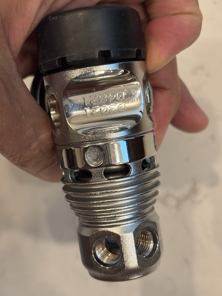 Scubapro MK25 First Stage - Yoke
