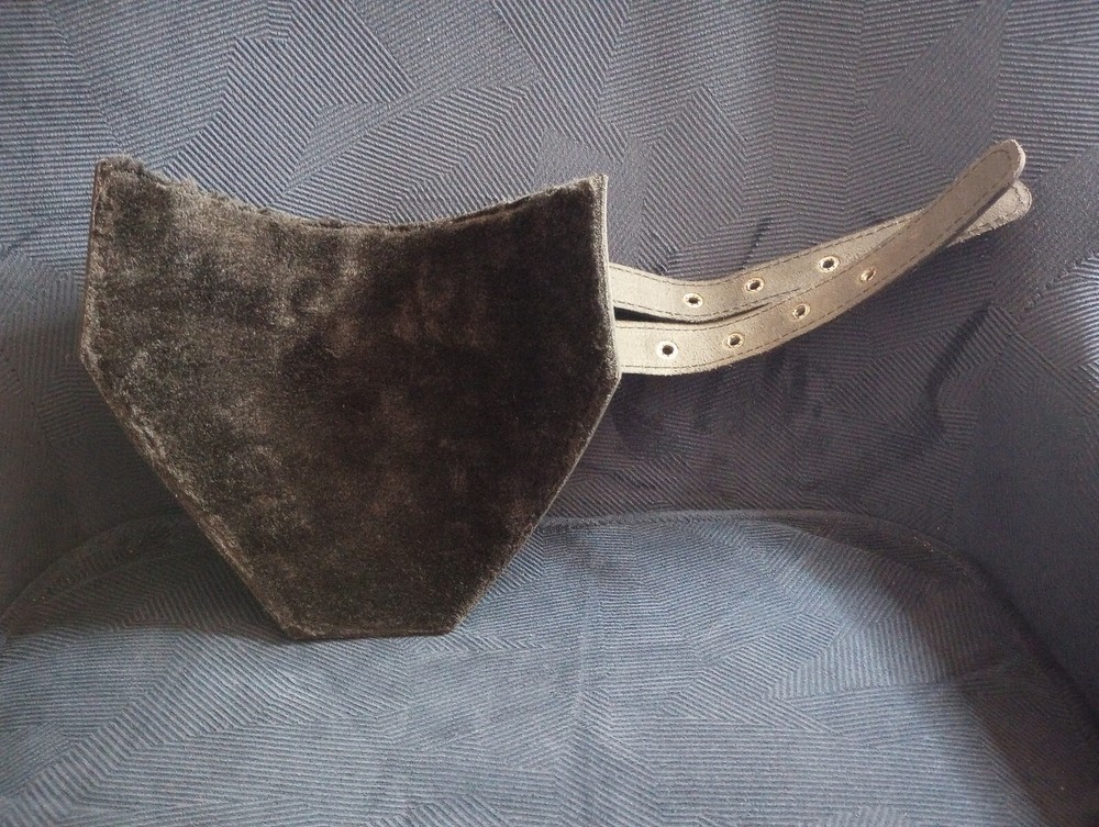 Black Cowhide Leather BDSM Ankle Restraints (pair) with Thick Fur Padding