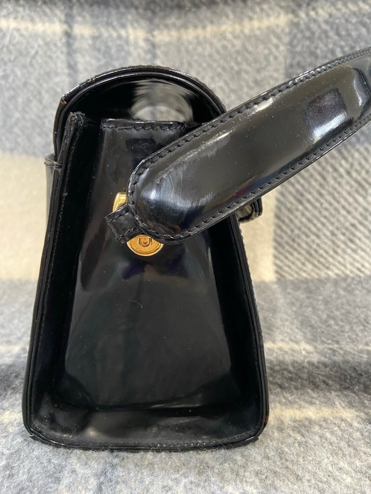 Vintage purse