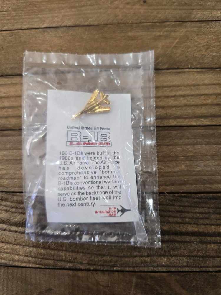 BOEING B-1B LANCER INTEGRATION TEAM LAPEL PIN- USAF AIR FORCE