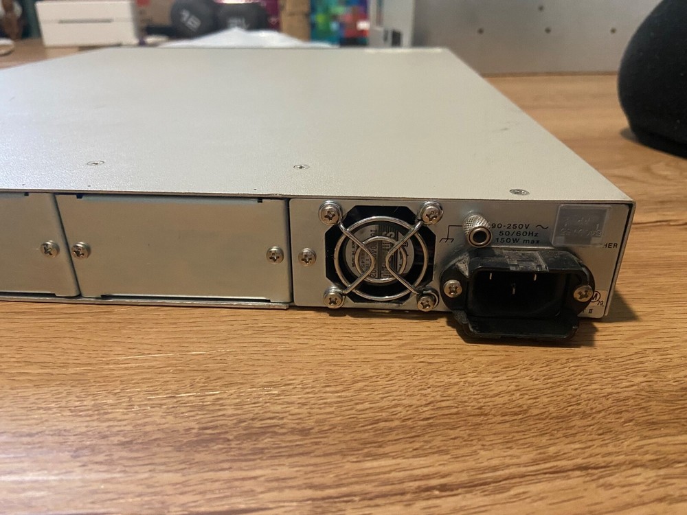 LEADER LT-443D Multiformat Video Generator Mainframe LT 443D