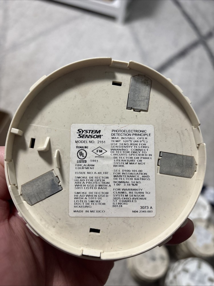 System Sensor 2151 Smoke Detector