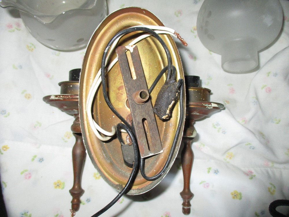 WALL SCONCE DOUBLE ARM