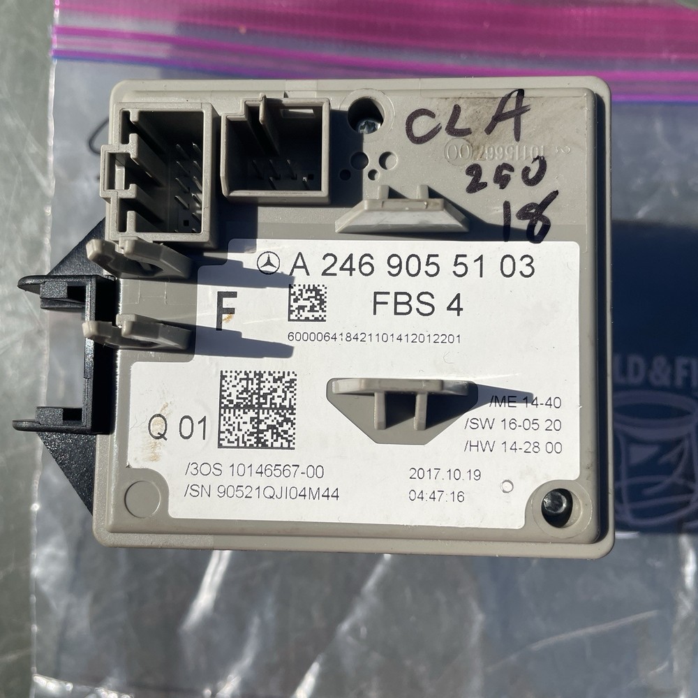 08-15 Mercedes CLA250 C117 Gla250 X156 Ignition Switch Controller Module