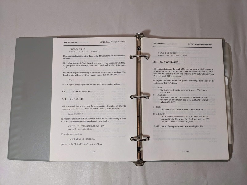 Commodore Super Pascal Compiler + Manual Data Becker