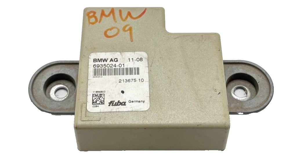 BMW 538i Antenna Amplifier Control Mod le Unit 2008 P/N 693502401