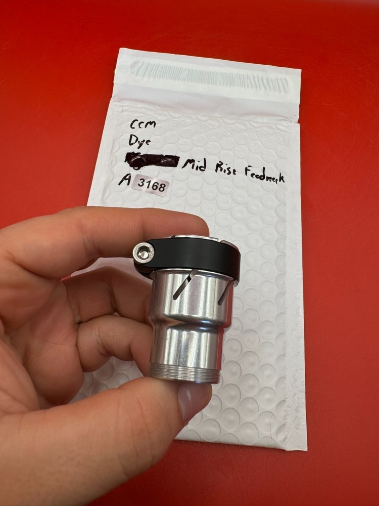 CCM Dye Mid Rise Feedneck