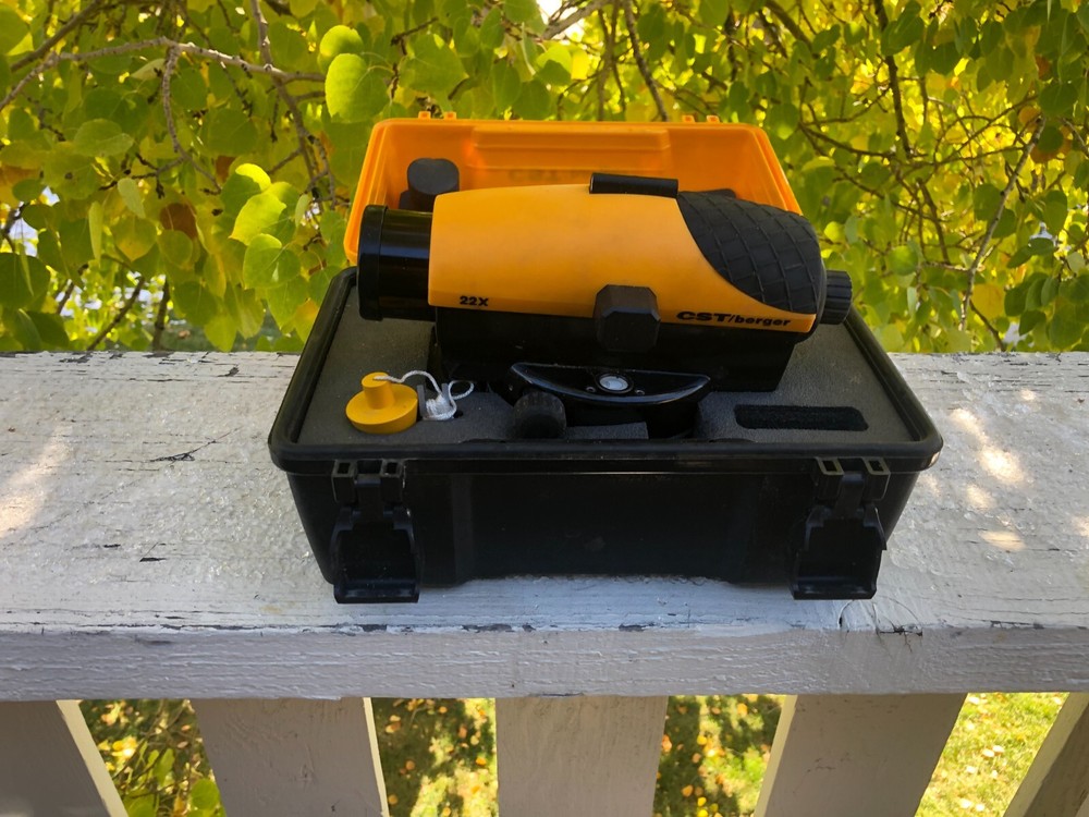 CST/Berger Automatic Level 22x with Hard Shell Case