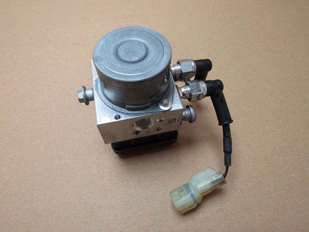 KTM 790 Duke 19 2020 ABS pump control unit module (9898)