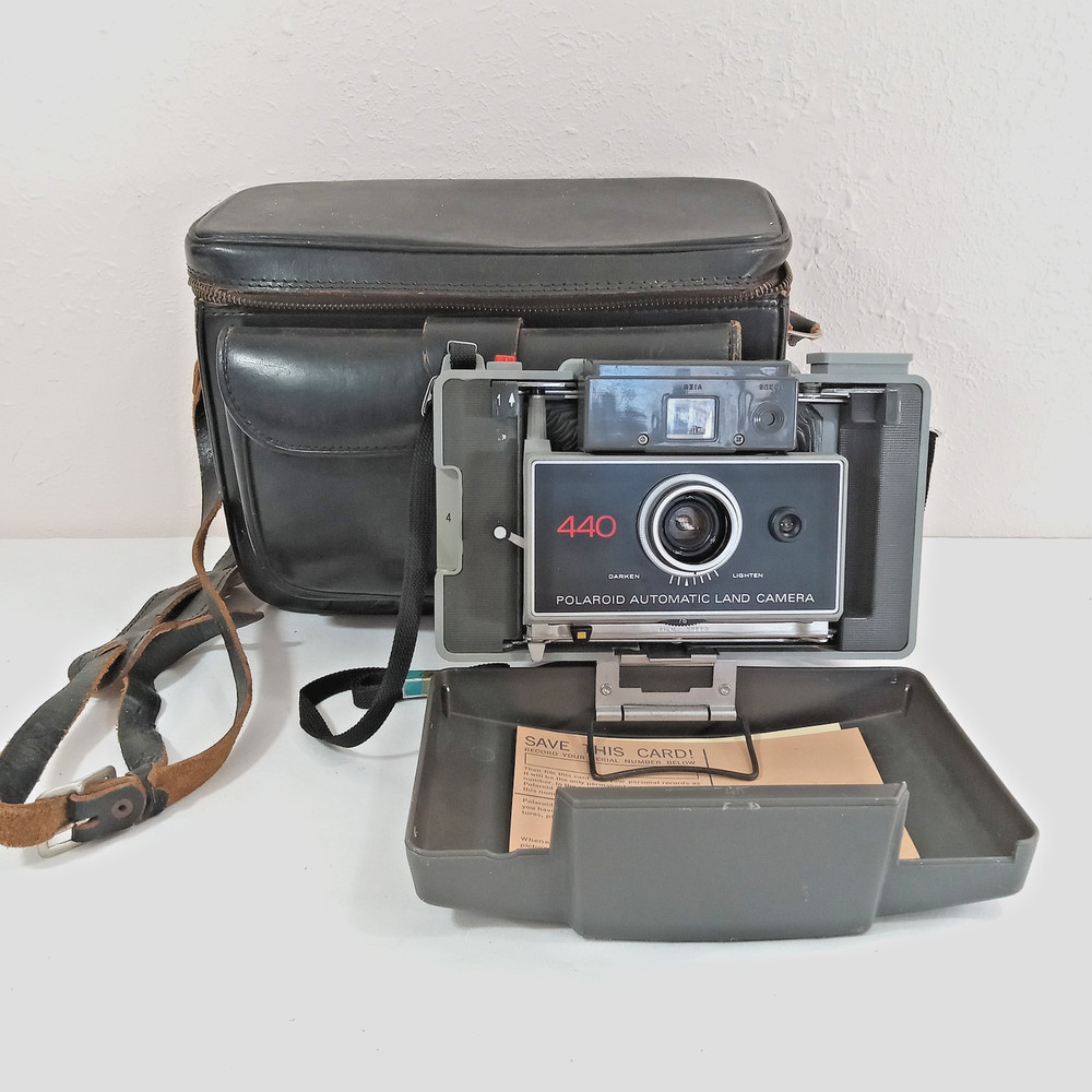 Polaroid 440 Automatic Land Camera