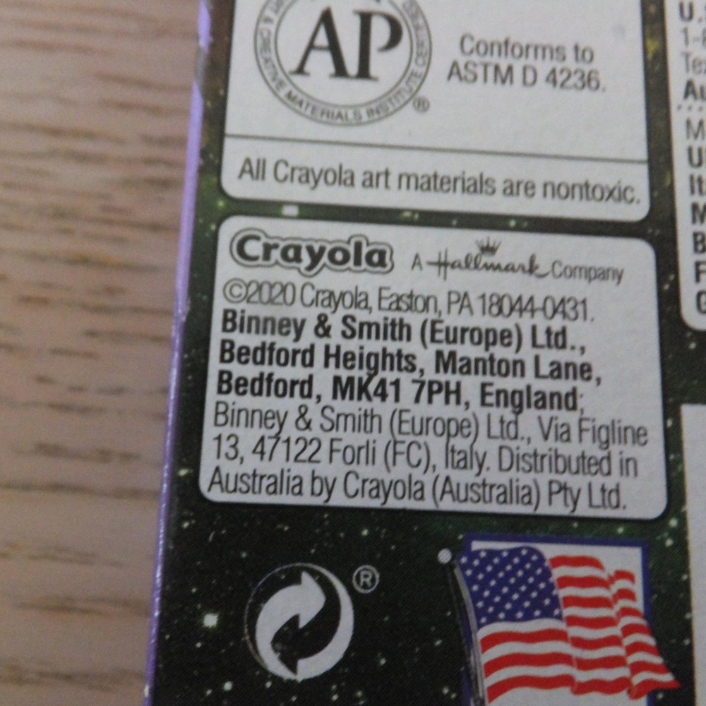 Crayola Crayons 8 Pack Cosmic Crayons. 2020