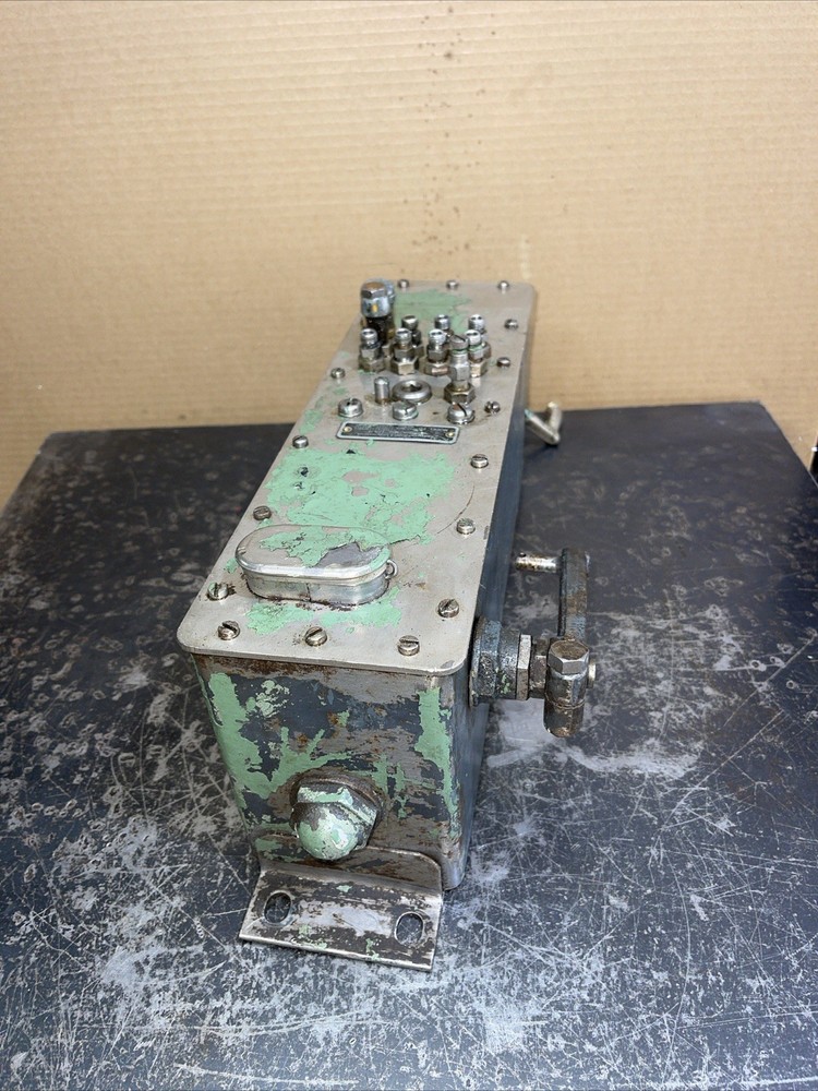 Madison Kipp Model FD 7 Feed Mechanical Oiler Used Machine Ratchet Driven