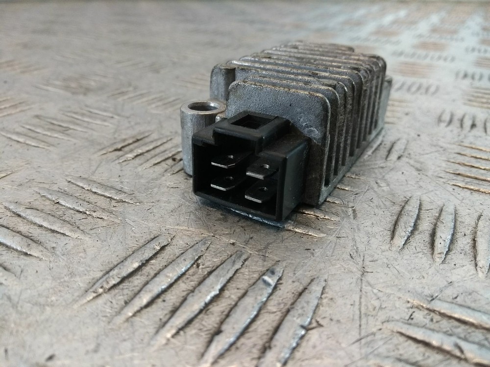 2016 YAMAHA MT 125 RECTIFIER REGULATOR