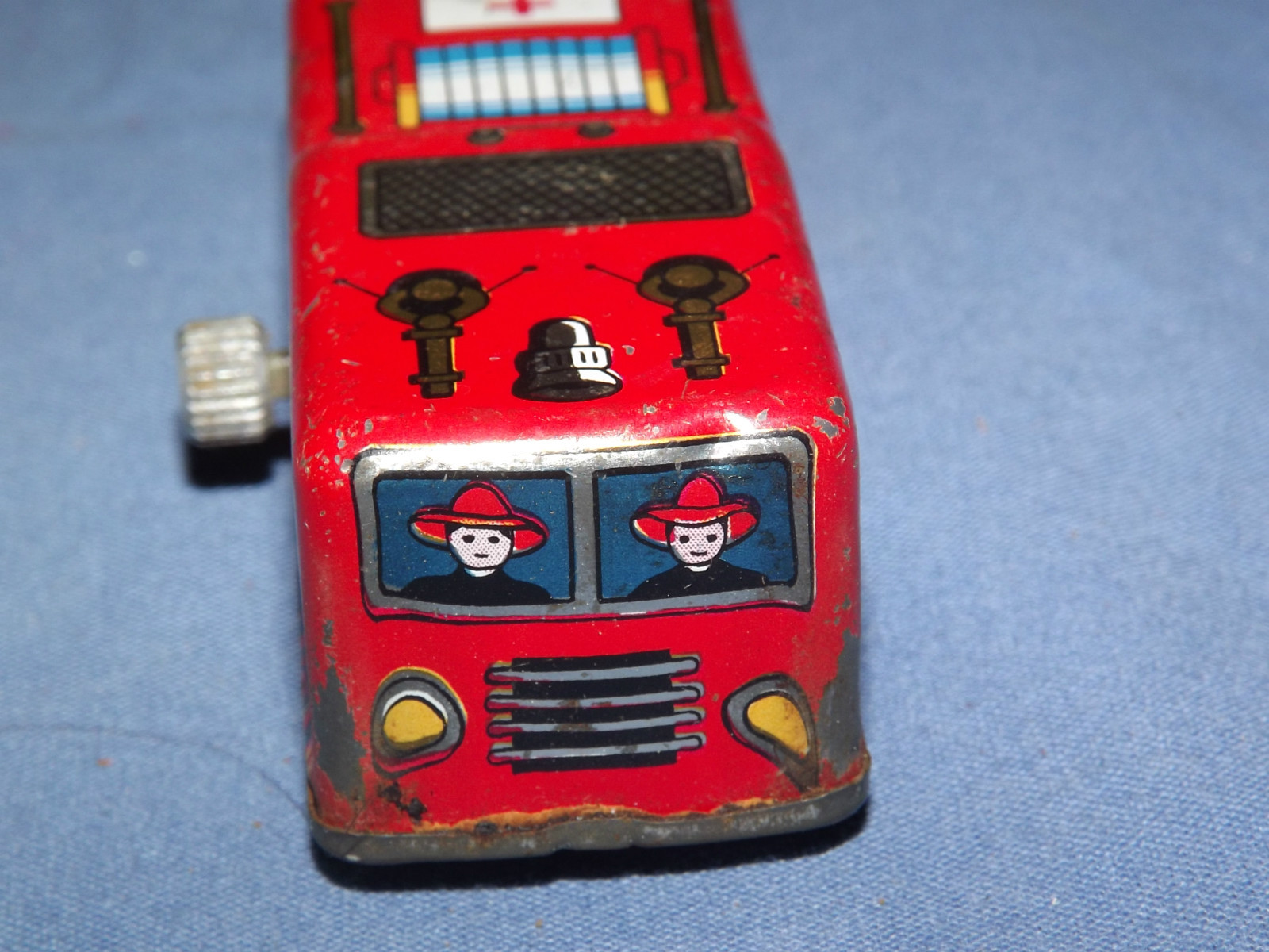 VINTAGE TOY 1960-70S KANTO TOYS MINI TIN LITHO WIND UP FIRE TRUCK