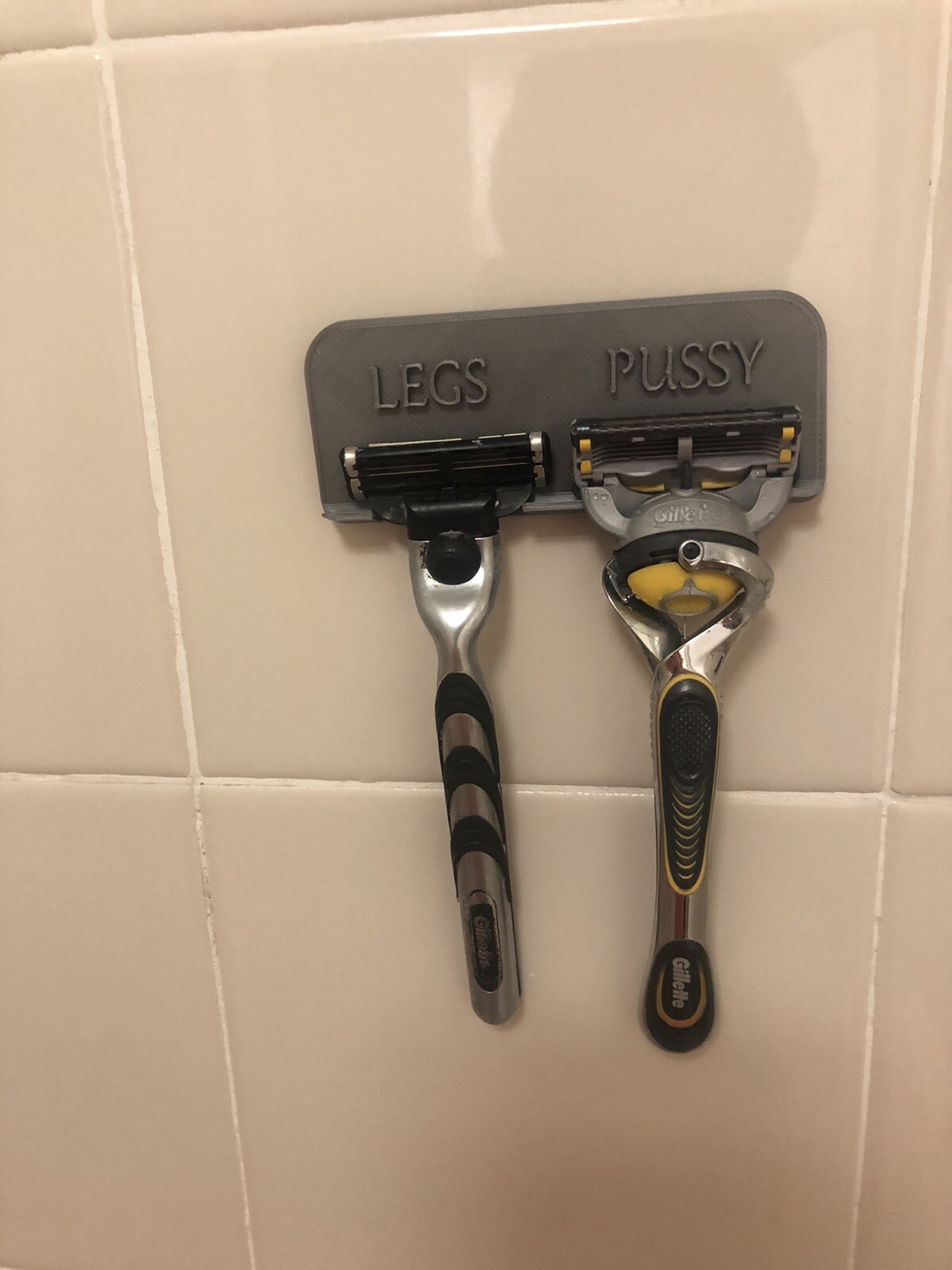 shower razor holder “Legs Pussy” Organizer