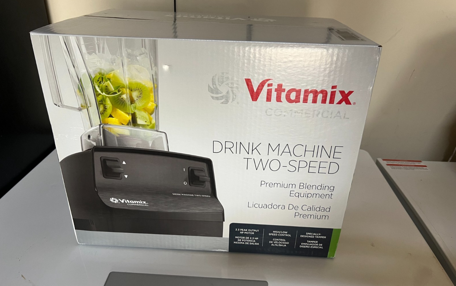 New Vitamix Vita-Mix 62828 VM0100 64 oz 2 1/3 HP Drink Machine™ Blender