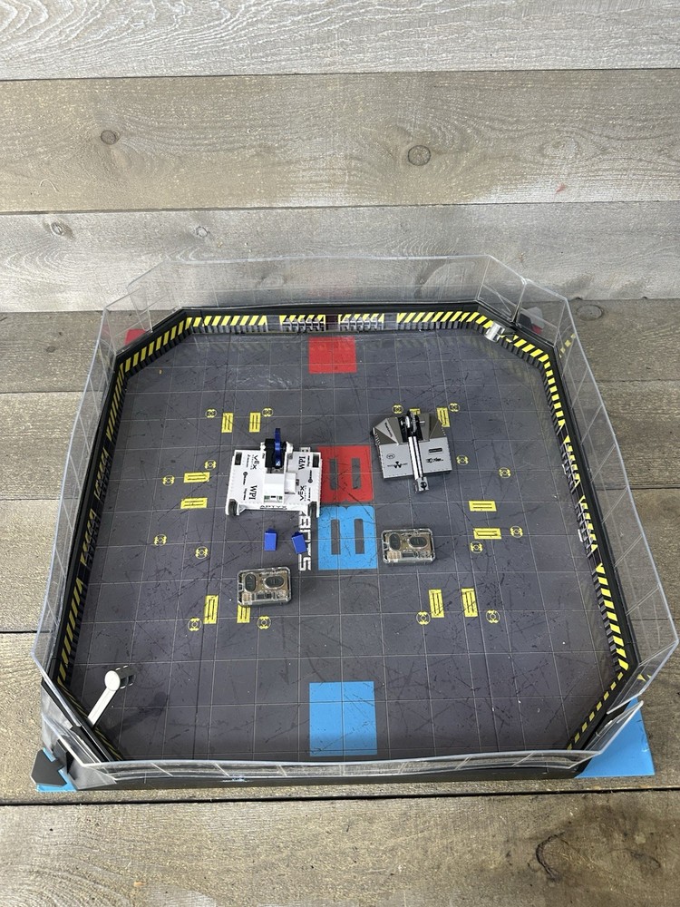 HEXBUG BattleBots Arena Bite Force & Blacksmith Arena Game Board Working Remote