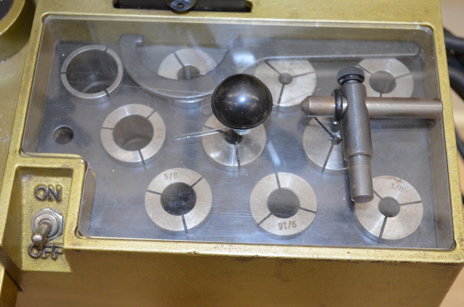 Darex Tool Sharpener # E85/90/TR w/ TR-70 w/Tap Work Holder, Collets, & Stand